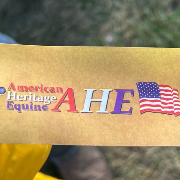 Yellow rain coat with snap on hood - Picture 7 of 8